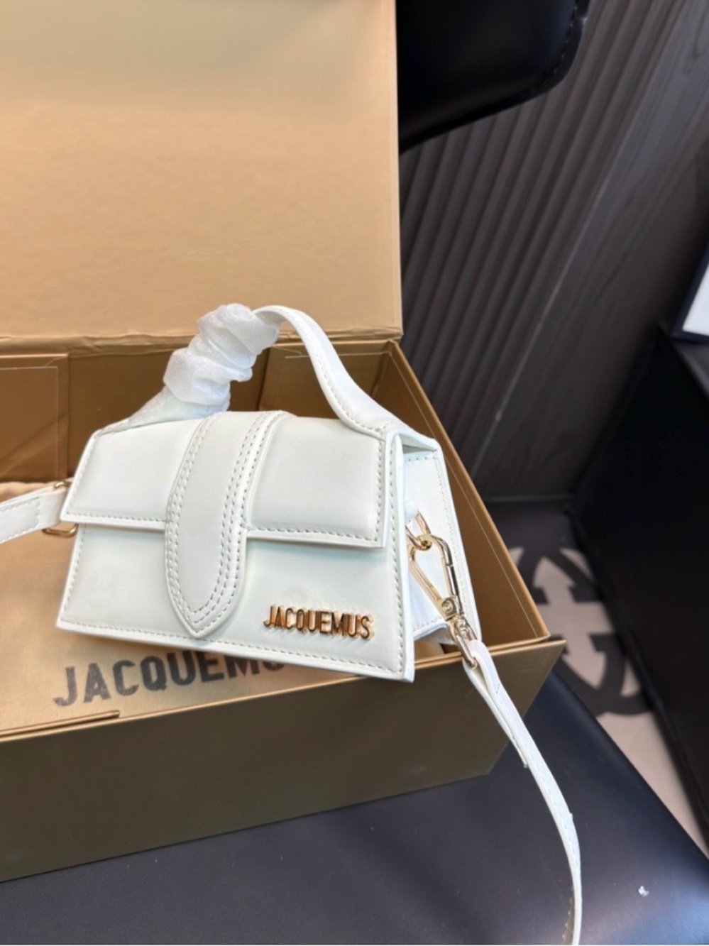 White Leather Crossbody Bag - Picture 3 of 5